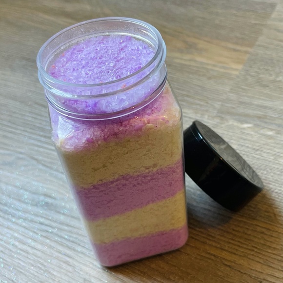 Slumberland Lemonade Bubbling Bath Salts - Picture 1 of 4